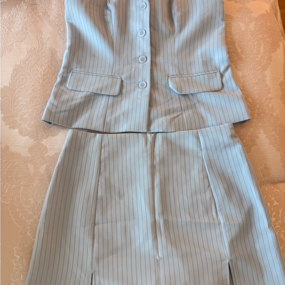 Sincerely Jules White and sky blue Corset Top and skirt - Picture 4 of 7
